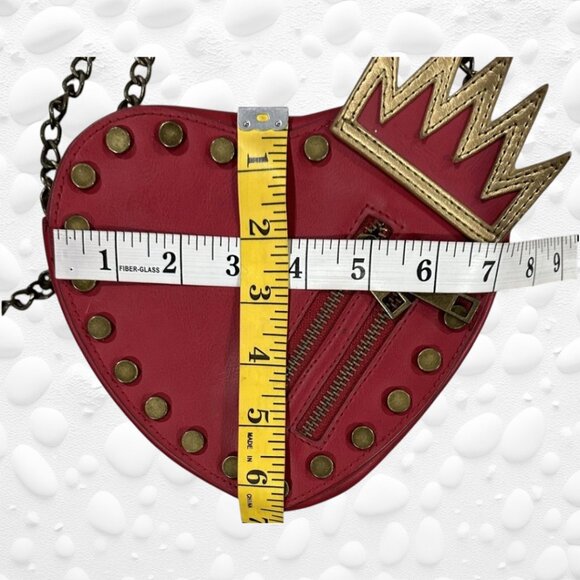 🏰 Disney "Descendants" Evie Heart Purse – Rare & Regal - Picture 8 of 9